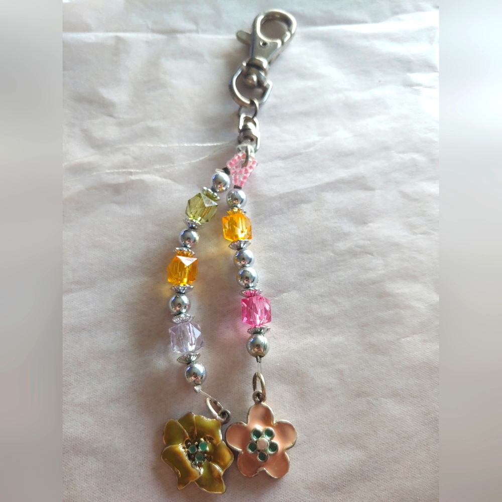 BOGO FRRE! HANDMADE Colorful Floral Purse Dangle - Picture 1 of 4